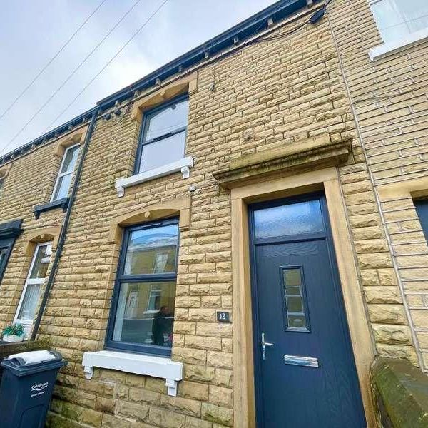 Piggott Street, Brighouse, HD6 - Photo 1