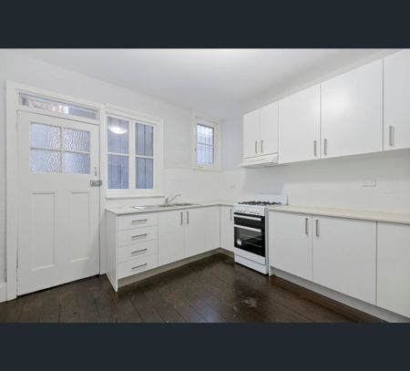 8/13-15 LEICHHARDT STREET, Glebe, NSW 2037 - Photo 2