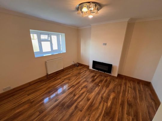 2 bedroom maisonette to rent - Photo 1