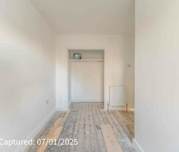 45, Burlington Avenue - Photo 2