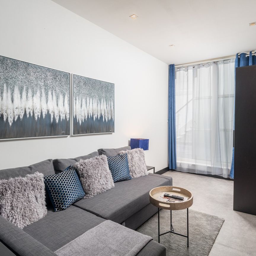 Studio Flat, Bell Street, NW1 - Photo 1