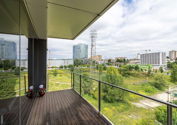 Apartamento T3 mobilado para arrendamento ao Estádio do Dragão