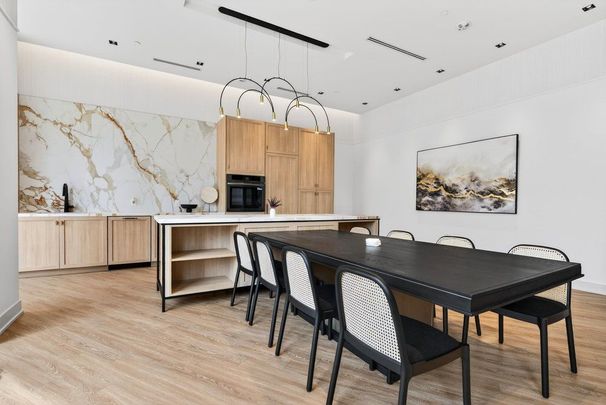 For Lease - 2088 James Street Unit# 702, Burlington, Ontario - Photo 1