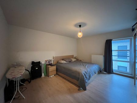 Halfopen woning met 4 slaapkamers en ruime tuin - Photo 3