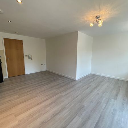 2 bedroom apartment to rent - Photo 3