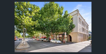 Urban Living at it's finest - Photo 3