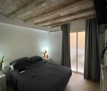 Piso 2 habitaciones de 47 m² en Barcelona (08001) - Photo 2