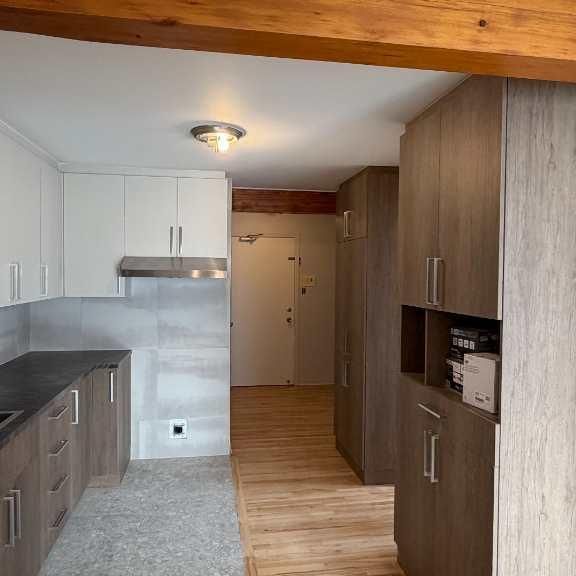 3 1/2 à louer au centre ville de Saint-jérome - Photo 1