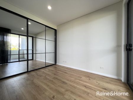 Sophisticated Apartment Living - Photo 2
