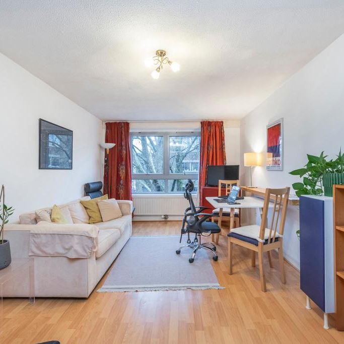 1 bedroom flat to rent - Photo 1
