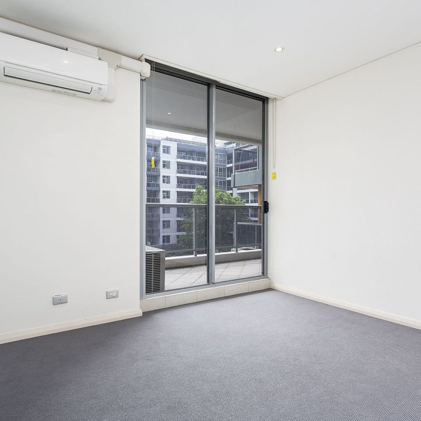 502/6 Lachlan Street, Waterloo - Photo 1