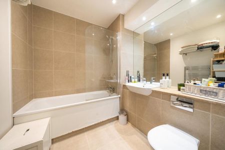 2 bedroom flat to rent - Photo 5