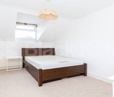 1 Bedroom, 1 bath, 1 reception Flat - Photo 4