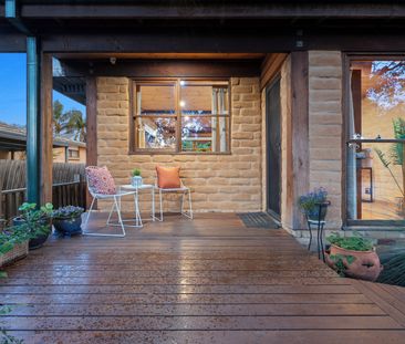 Warm, Welcoming & Filled with Character - Photo 5