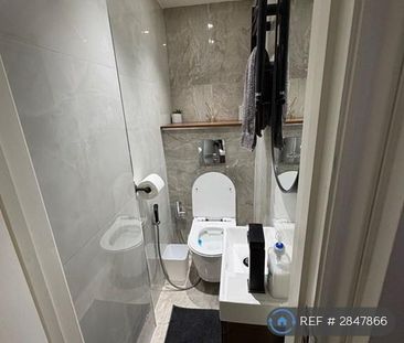 3 bedroom terraced house to rent - Photo 6