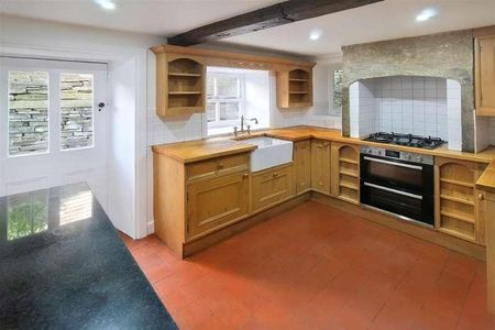 Hillside, Kirkheaton, Huddersfield, HD5 - Photo 3