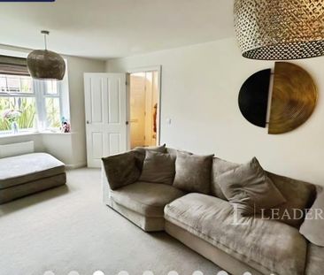 4 bedroom detached house to rent - Photo 5