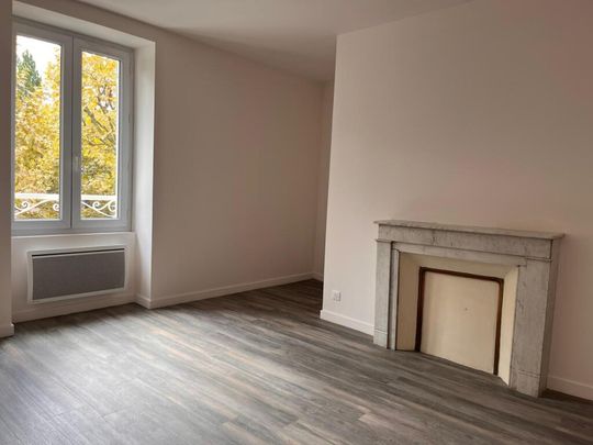 Location Appartement 3 pièces 69m² BRIOUDE 43100 - Photo 1