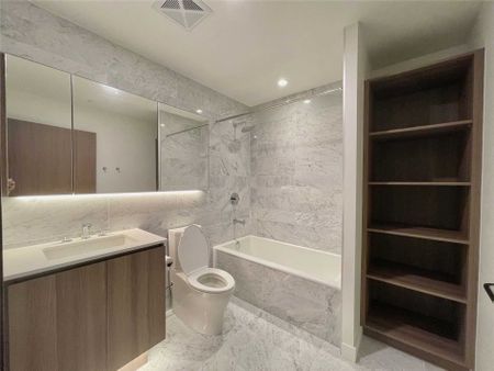 For Lease - 19 Bathurst Street Unit# 1011, Toronto, Ontario - Photo 5