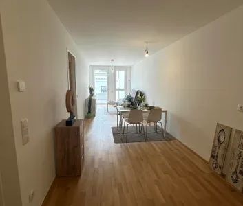 ZU HAUSE DIREKT AN DER U3 MIETE - Photo 1