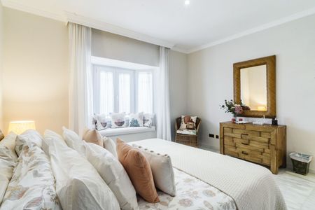 Middle Floor Apartment in The Golden Mile - Photo 2