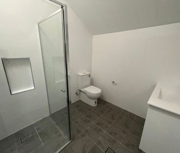 Charming 3-Bedroom Home - Photo 6