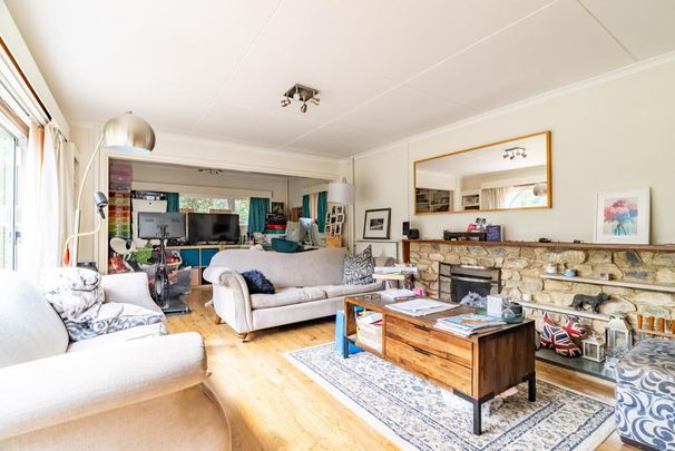 5 bedroom detached house to rent - Photo 1