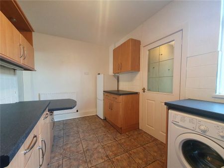 2 bedroom terraced house to rent - Photo 4
