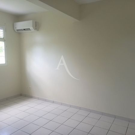 Location Appartement 22.04m² 1 pièce Fort de france - Photo 4