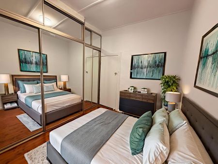 Beautiful 3-Bedroom Residence in the Heart of Granville!! - Photo 3