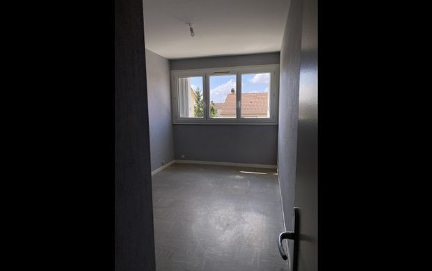 Location Appartement 3 pièces 70 m² Issoudun - Photo 1