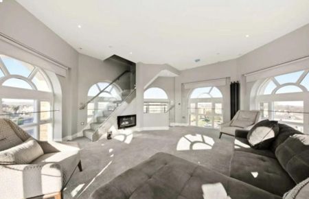 3 bedroom apartment to rent - Photo 5