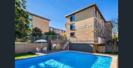 Iconic Sydney Harbour Views with Double Parking - Photo 5