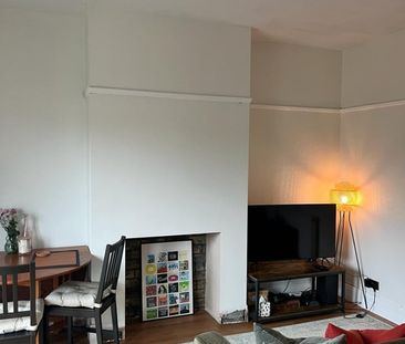 Room in a Shared House, Conygre Road, BS34 - Photo 1