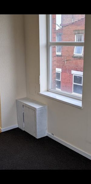 1 Bed Flat, Florence Road, CH44 - Photo 1