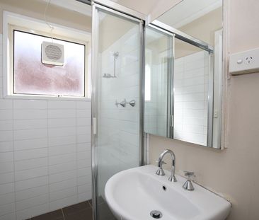 8/120 Rankins Road, Kensington VIC 3031 - Photo 1