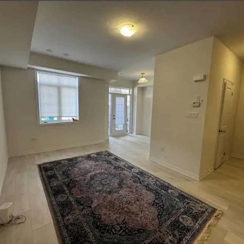 Two bedroom townhouse for rent in Ancaster - Photo 1