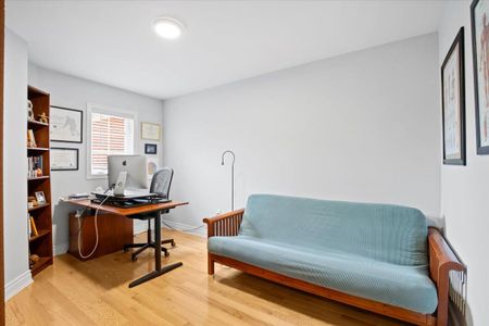 For Lease - 135 Tawny Crescent, Oakville, Ontario - Photo 2