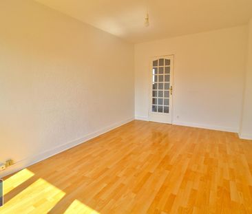 Location Appartement 3 pièces 65m² ST ETIENNE 42100 - Photo 3