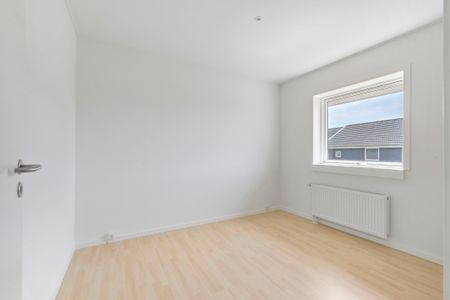 Dejligt rækkehus i Holluf Pile med have og gratis parkering - Foto 4