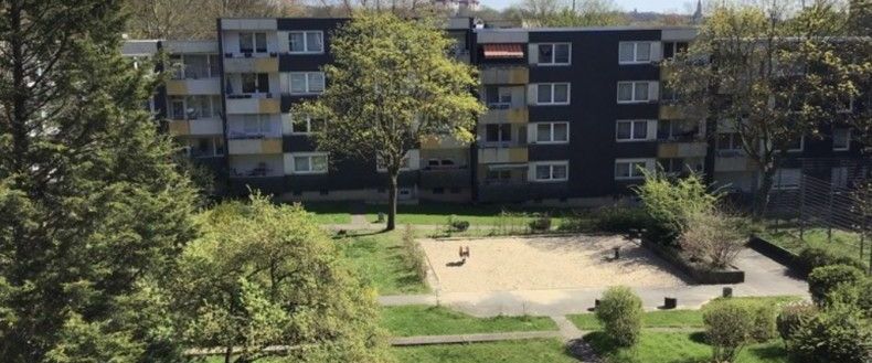 Mitten in Steele! Familiengerechte 3-Raum-Wohnung mit großem Balkon! WBS erforderlich! - Foto 1