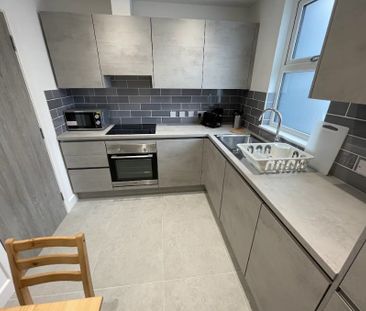 Room in a Shared Flat, Cedar Road, NW2 - Photo 4