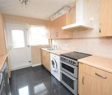 2 Bed End Terrace, Beeston Park Croft, LS11 - Photo 4