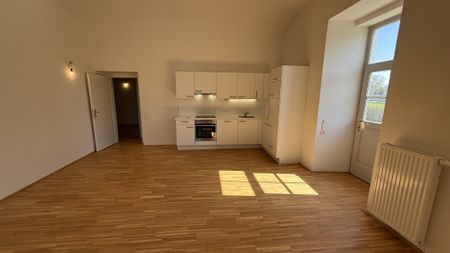 3-Zimmer Gartenwohnung! Residieren im Schloss - Photo 3