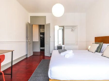 Rua Tenente Ferreira Durão, Lisbon, Lisbon 1350-315 - Photo 4