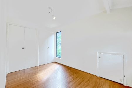 Attractively Priced, Spacious, Split Level Home For Lease - Photo 3