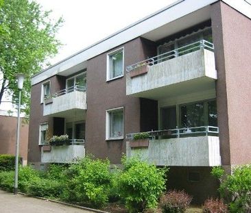 Senioren aufgepasst: gut aufgeteilte 2,5 Raum Wohnung mit Balkon! - Photo 1