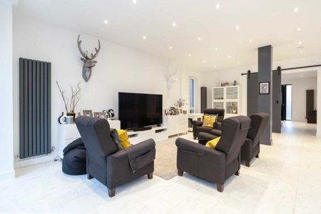 Rundell Crescent, Hendon, NW4 - Photo 3