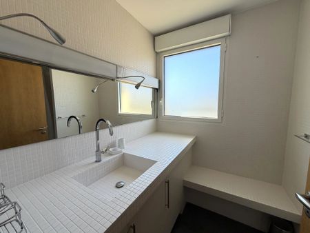 Location Appartement 4 pièces 116m² AIX EN PROVENCE 13100 - Photo 3