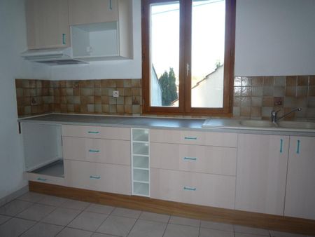 Location Appartement 3 pièces 58m² - Photo 3